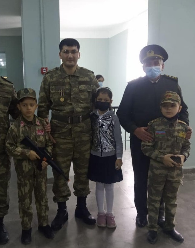 qazi Mamedov Elvin Rizvan oğludur. qazi Mamedov Elvin Rizvan oğludur.